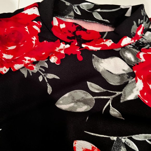 Floral Dress - (Has Some Give / new / Small Size) (free w/purchase) - Picture 12 of 13